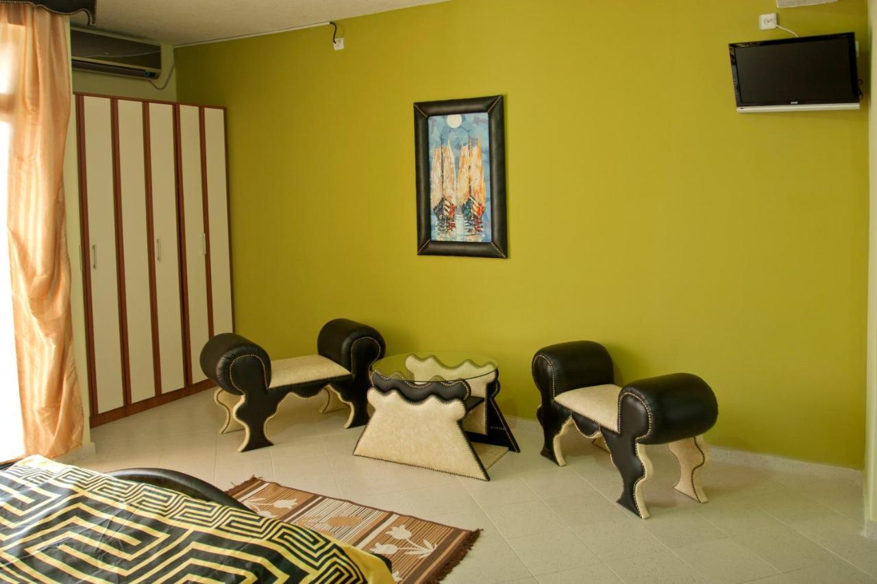 Apartmani Aida Ulcinj Exteriör bild