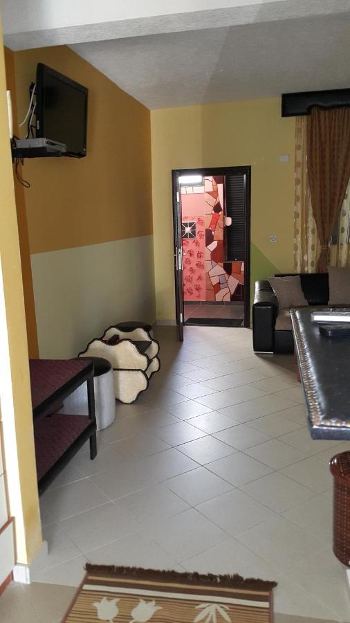 Apartmani Aida Ulcinj Exteriör bild