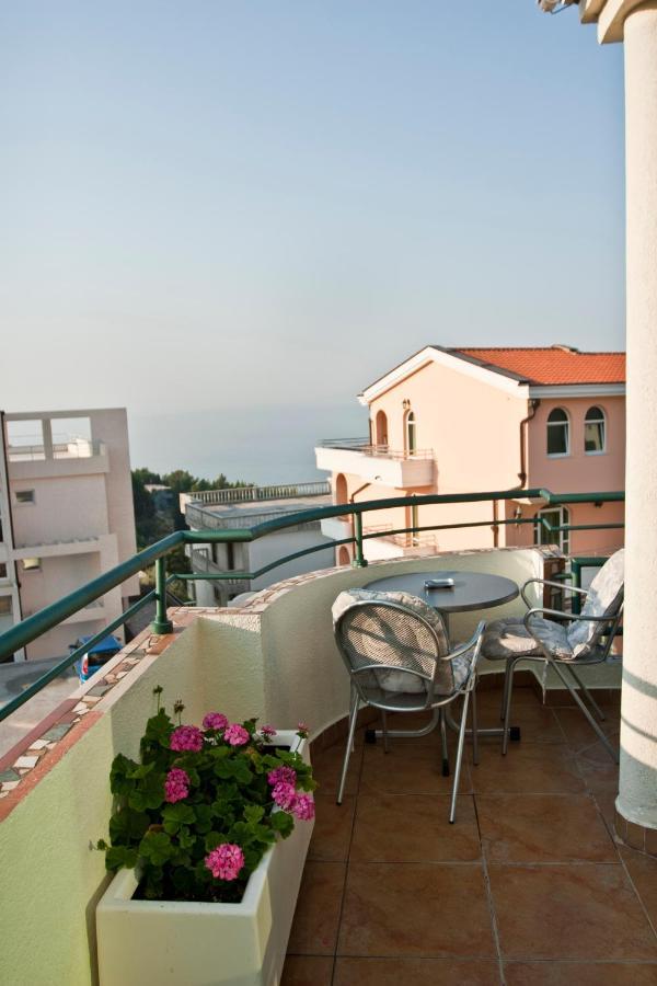 Apartmani Aida Ulcinj Exteriör bild