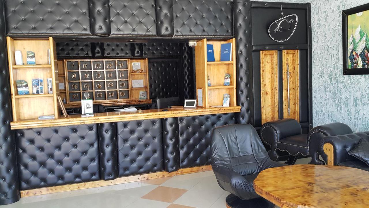 Apartmani Aida Ulcinj Exteriör bild